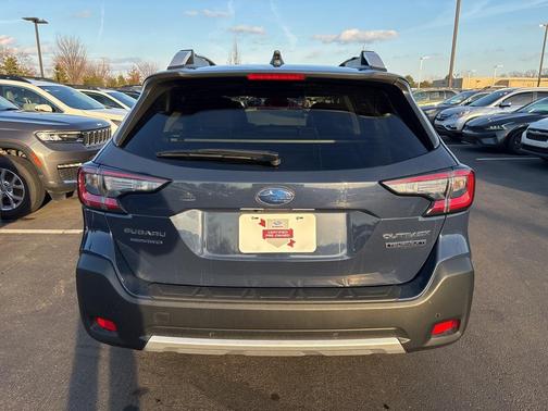 2025 Subaru Outback Touring XT