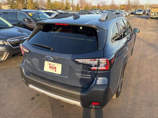 2025 Subaru Outback Touring XT