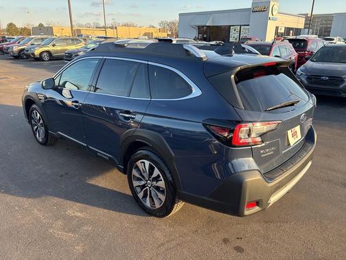 2025 Subaru Outback Touring XT