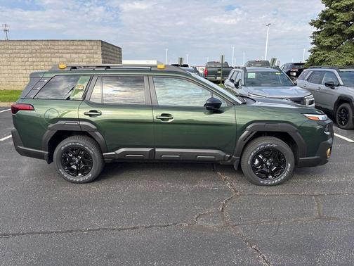 Deep Emerald Green Pearl 2026 Subaru Outback Wilderness