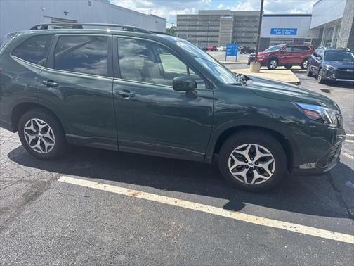 2024 Subaru Forester Premium