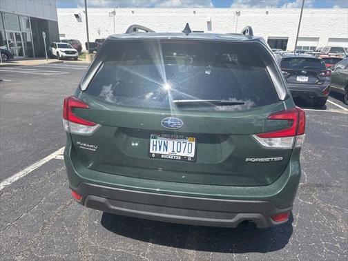 2024 Subaru Forester Premium