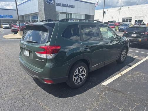 2024 Subaru Forester Premium