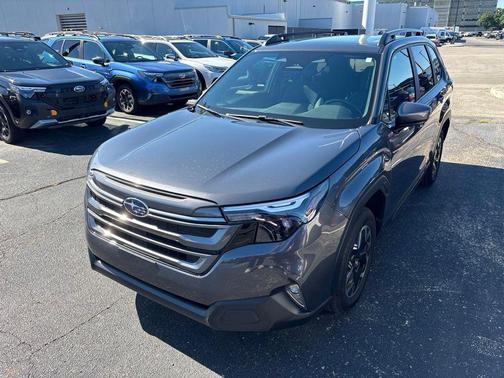 Magnetite Gray Metallic 2026 Subaru Forester Premium