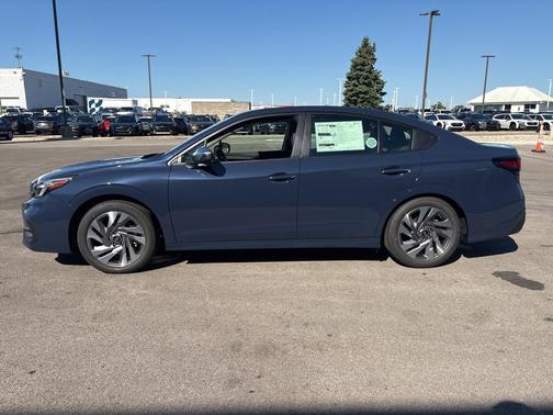 2025 Subaru Legacy Touring XT