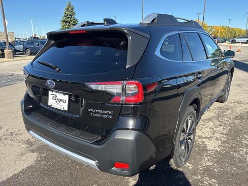2025 Subaru Outback Touring XT