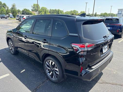 Crystal Black Silica 2026 Subaru Forester Hybrid Touring
