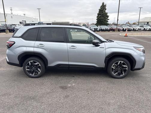 2025 Subaru Forester Hybrid Premium