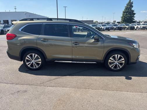2022 Subaru Ascent Limited 8-Passenger
