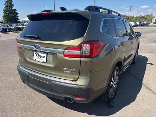 2022 Subaru Ascent Limited 8-Passenger
