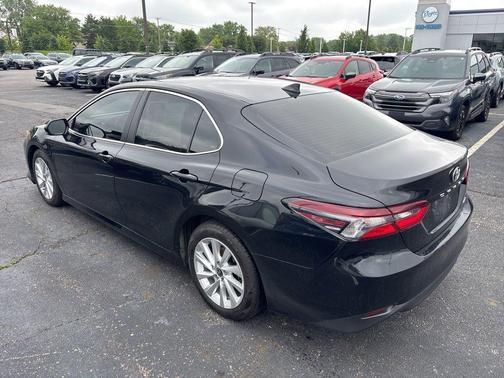 Midnight Black Metallic 2021 Toyota Camry LE
