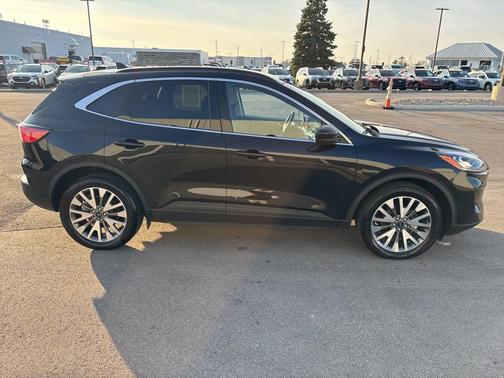 2021 Ford Escape Titanium