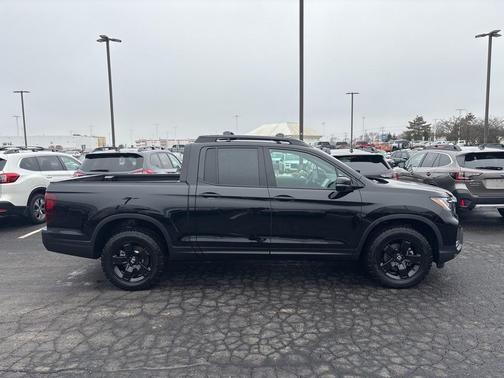 2025 Honda Ridgeline Black