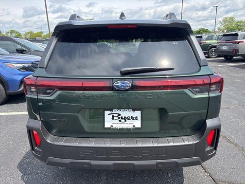 Deep Emerald Green Pearl 2026 Subaru Outback Premium