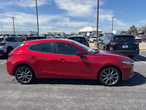 2018 Mazda Mazda3 Touring