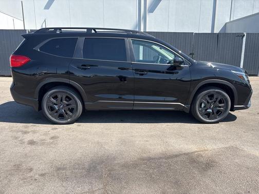 2025 Subaru Ascent Onyx Edition Touring 7-Passenger