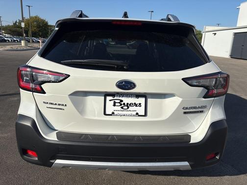 2025 Subaru Outback Touring XT