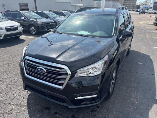 Crystal Black Silica 2021 Subaru Ascent Premium 7-Passenger