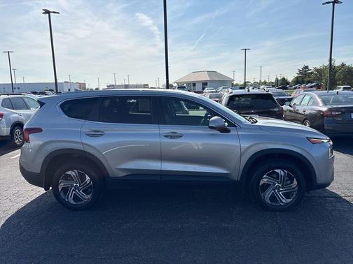 Shimmering Silver 2022 Hyundai SANTA FE SE