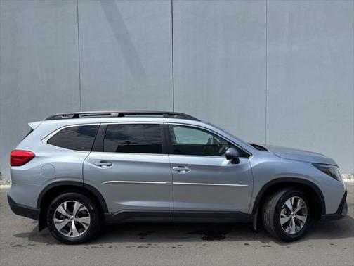 2023 Subaru Ascent Premium 8-Passenger