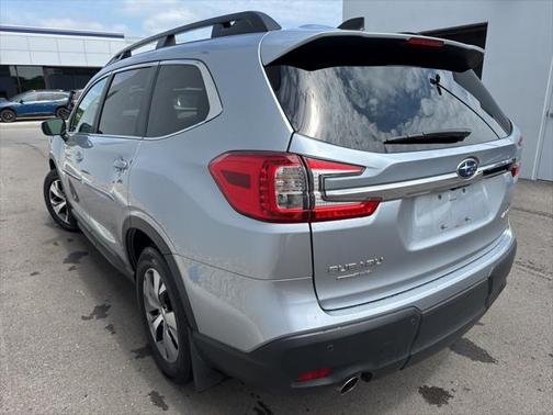 2023 Subaru Ascent Premium 8-Passenger