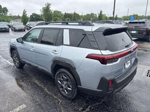 Ice Silver Metallic 2026 Subaru Outback Premium