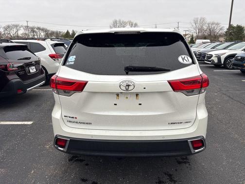 2019 Toyota Highlander Limited Platinum