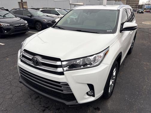 2019 Toyota Highlander Limited Platinum