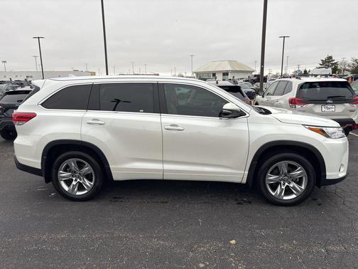 2019 Toyota Highlander Limited Platinum