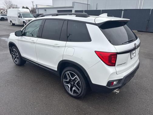 2023 Honda Passport AWD Elite