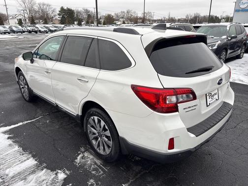 2017 Subaru Outback 2.5i Touring