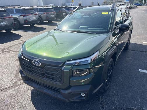 Deep Emerald Green Pearl 2026 Subaru Outback Limited