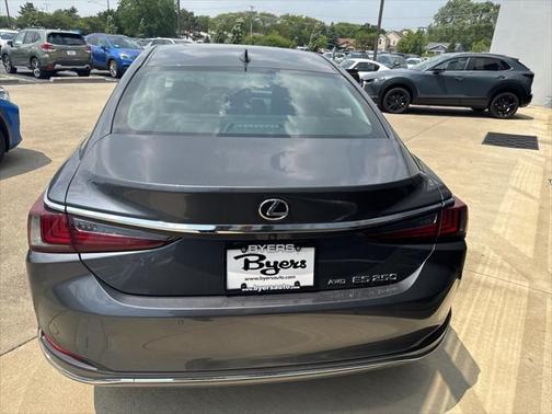2024 Lexus ES 250 Base