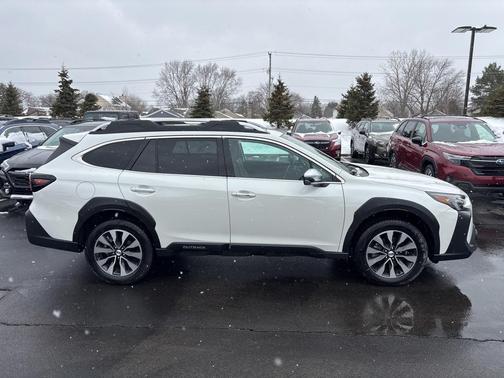 2025 Subaru Outback Touring XT