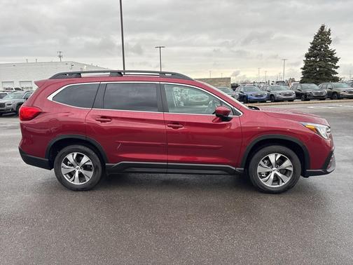 2025 Subaru Ascent Premium 8-Passenger