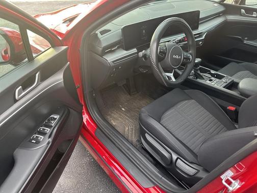 2025 Kia K5 LXS
