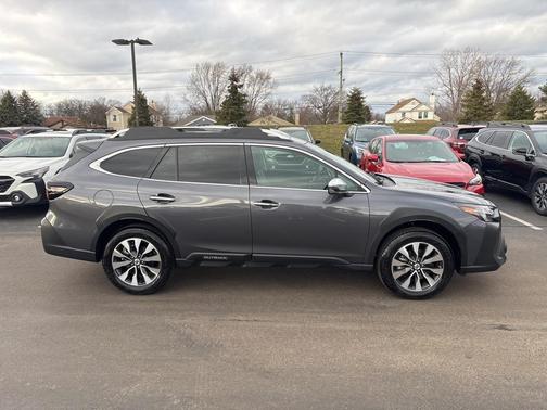 2025 Subaru Outback Touring