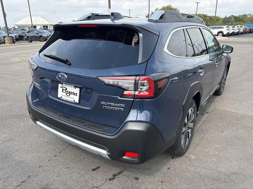 2025 Subaru Outback Touring XT
