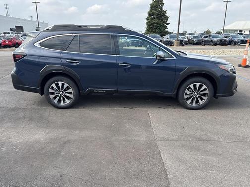 2025 Subaru Outback Touring XT