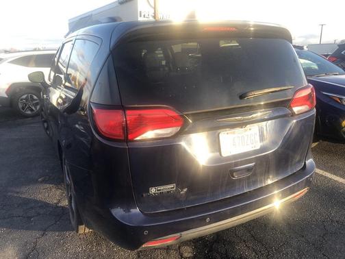 2018 Chrysler Pacifica Touring-L Plus