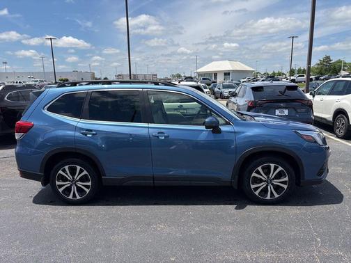 Horizon Blue Pearl 2024 Subaru Forester Limited