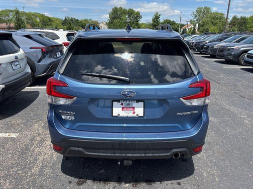 Horizon Blue Pearl 2024 Subaru Forester Limited