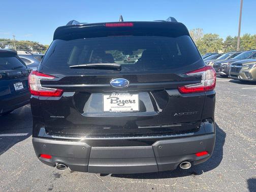 Crystal Black Silica 2027 Subaru Ascent Premium 7-Passenger