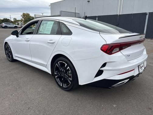 2022 Kia K5 GT-Line