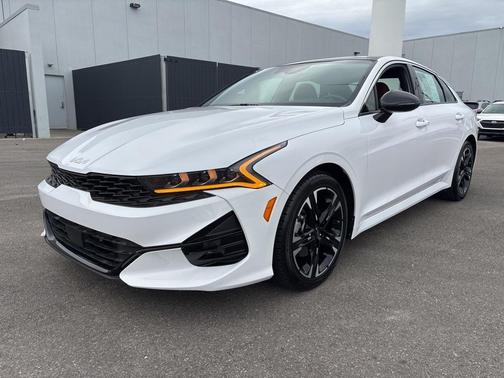 2022 Kia K5 GT-Line