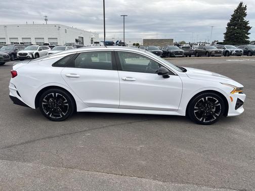 2022 Kia K5 GT-Line