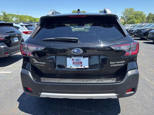 Crystal Black Silica 2023 Subaru Outback Touring XT