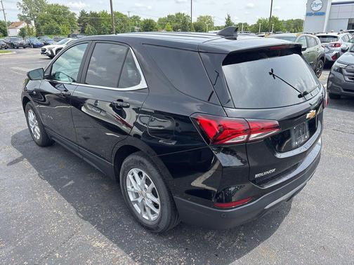 Mosaic Black Metallic 2023 Chevrolet Equinox 1LT