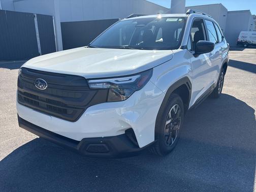 2025 Subaru Forester Base
