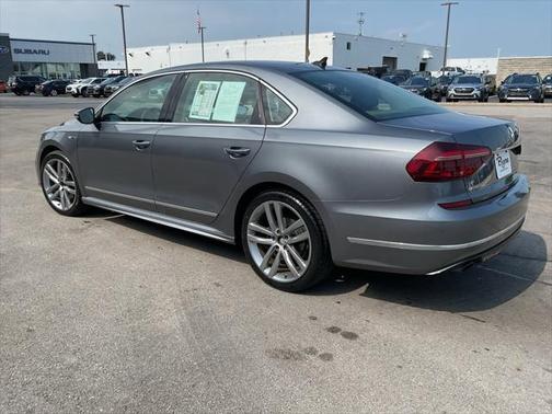 2017 Volkswagen Passat 1.8T R-Line w/Comfort